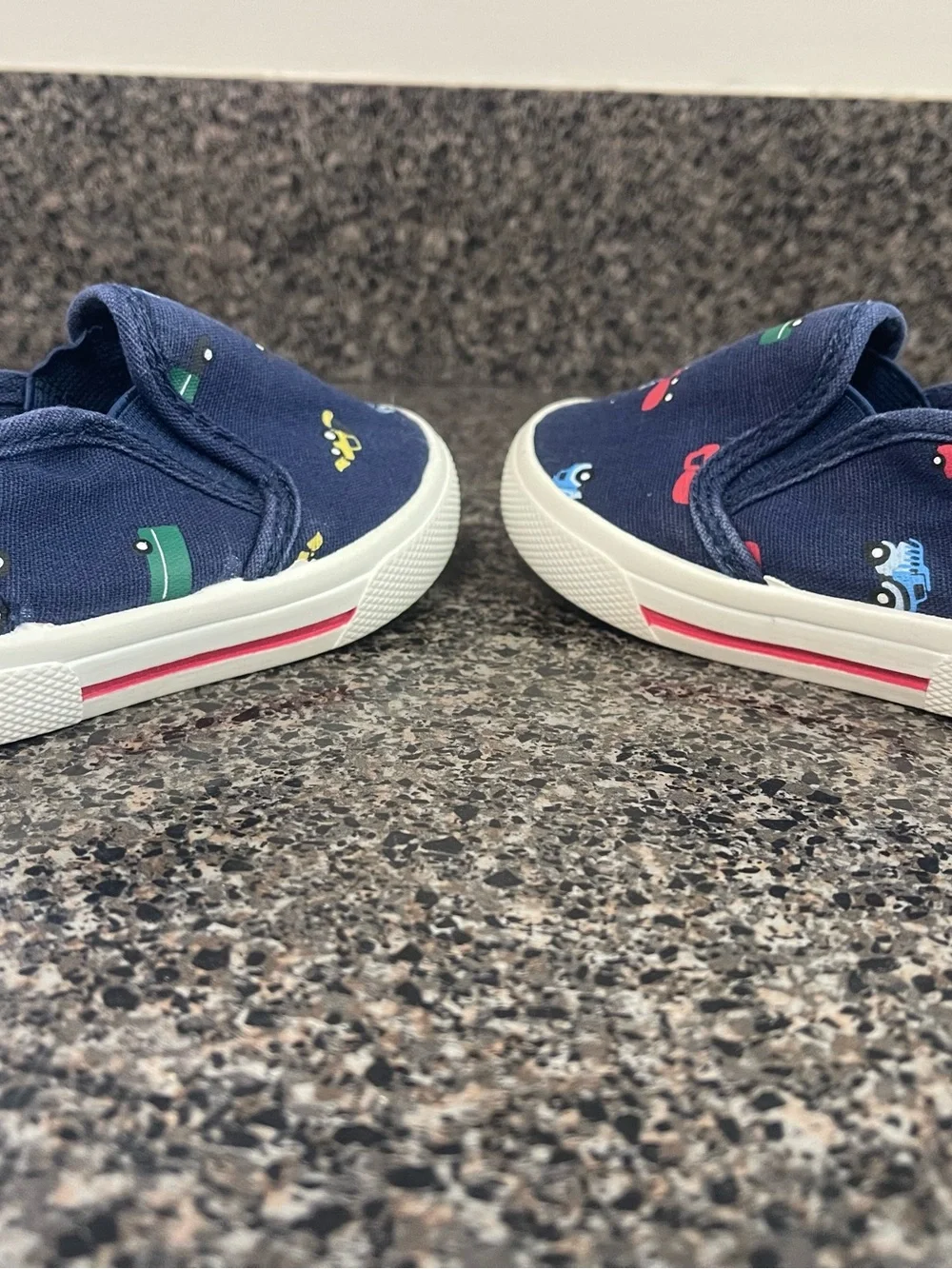 Carter's Unisex-Child Damon Sneaker Size 7 Blue Kids